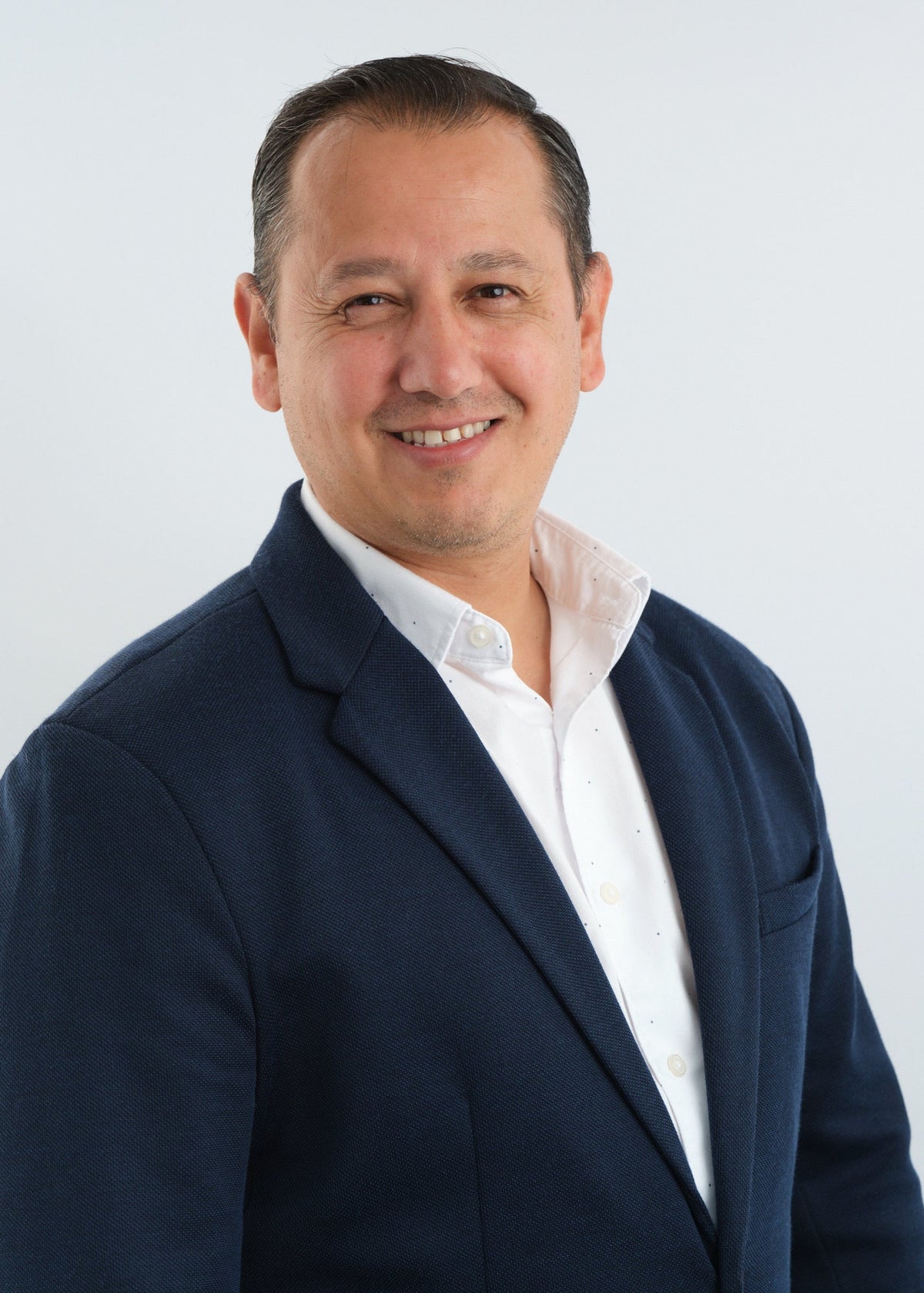 From La Paz to the World: How One Latino Founder Built Bridges Between Continents