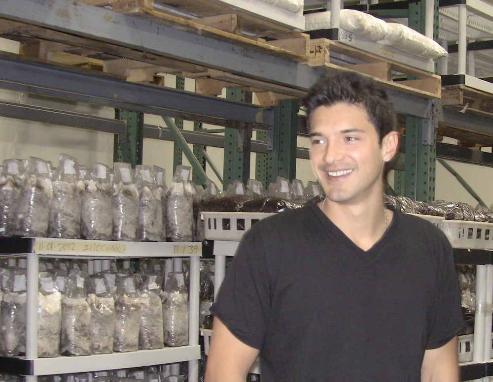 Alejandro Velez: Back to the Roots